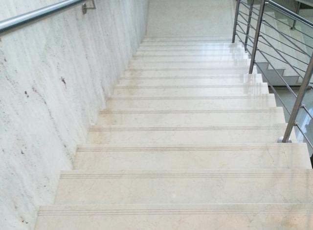 Mármore Crema Marfil