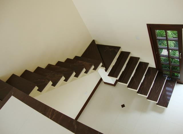 Granito Marrom Tabaco 2cm acabamento reto